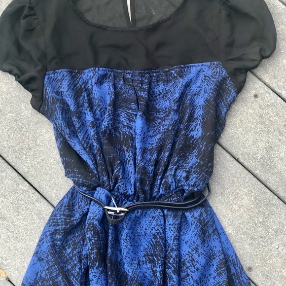 Lovely Blue Dress with belt small - Picture 2 of 5